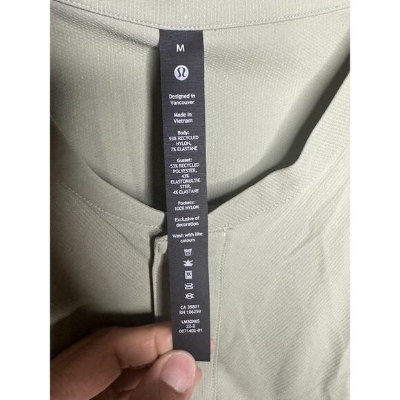 Lululemon Water Repellent Hiking Short Sleeve Shirt LRLG Men's Size Medium NWT - Picture 8 of 10